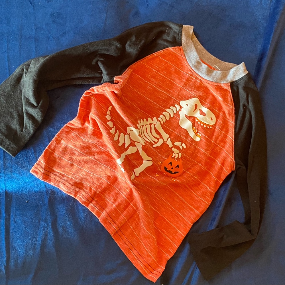 💀Dinosaur skeleton  shirt